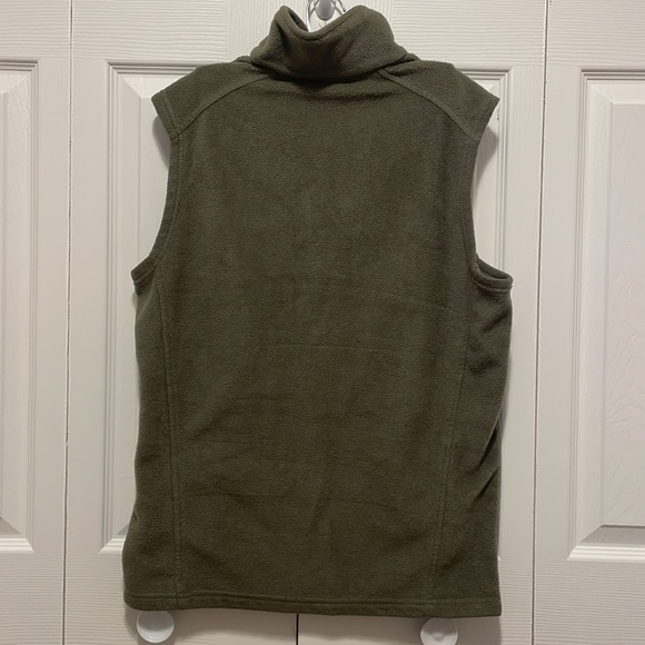 Columbia Olive Green Vest Small Size - Picture 2 of 9